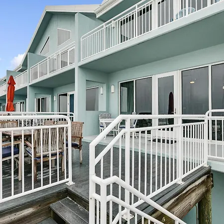 477 Fort Pickens Rd.